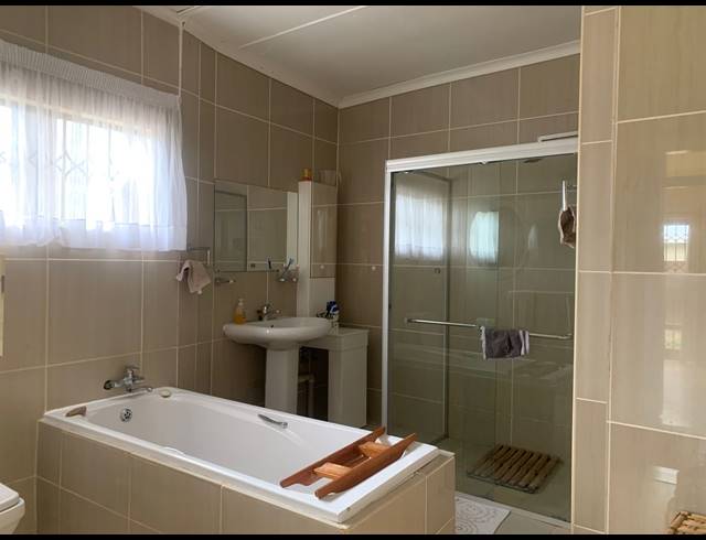 3 BEDROOM HOUSE FOR SALE IN HILLSHAVEN